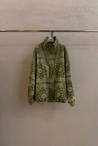 绿色