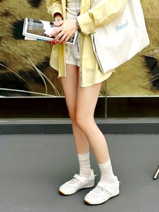 白色