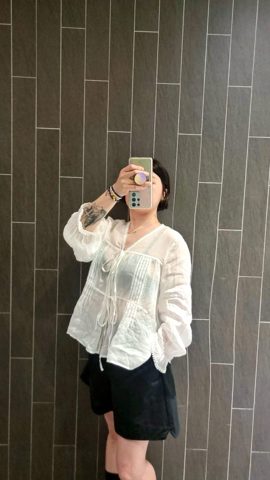 白色