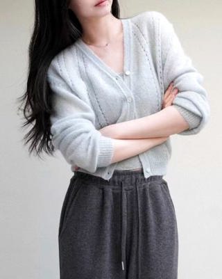 灰色