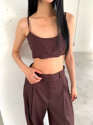 深棕色