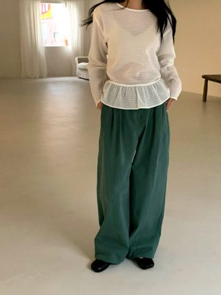 白色