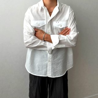 白色