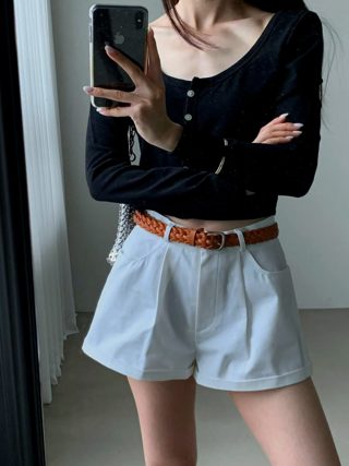白色