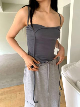 灰色
