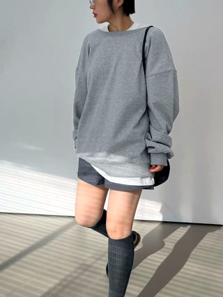 灰色