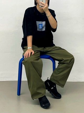 军绿色