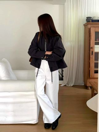 黑色