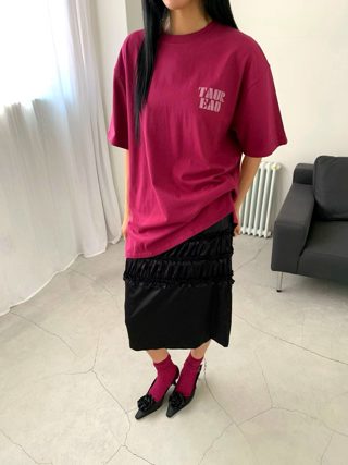 酒红色