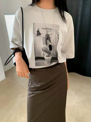 灰色