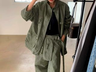 军绿色