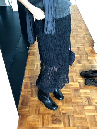 黑色