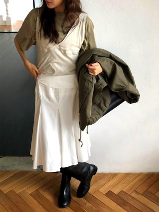 白色