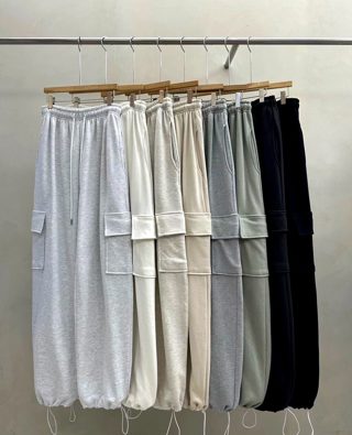 灰色