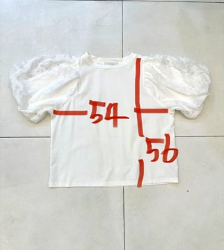 白色