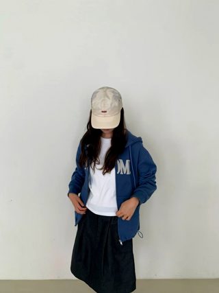 蓝色