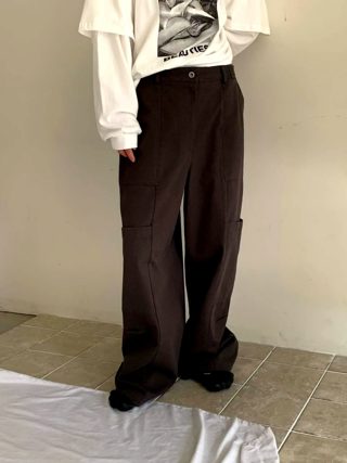 深棕色