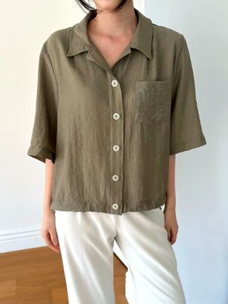 卡其色