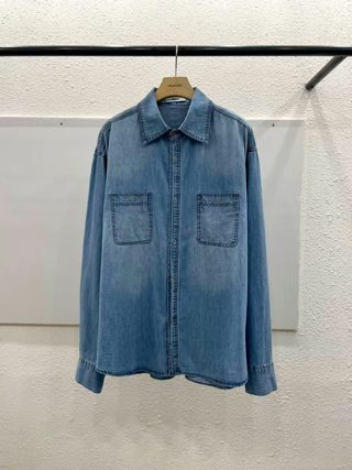 蓝色