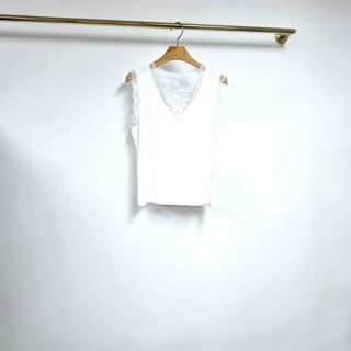 白色