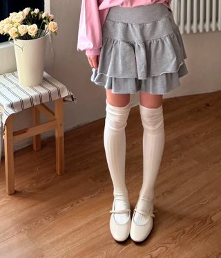 灰色