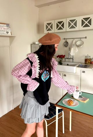 黑色