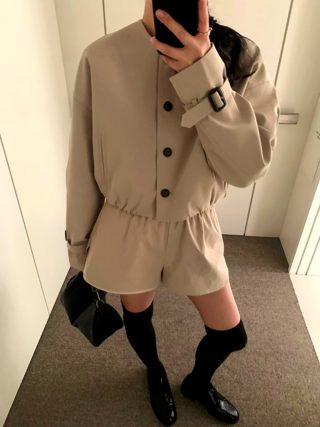 米色