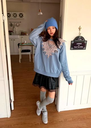 蓝色