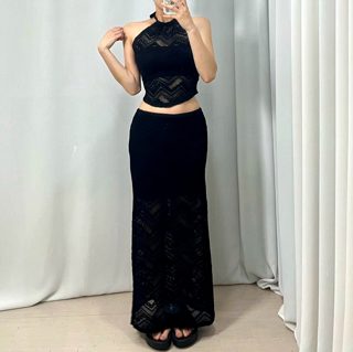 黑色