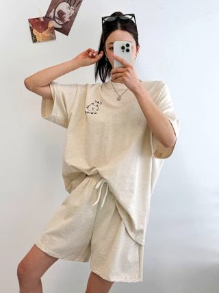米色