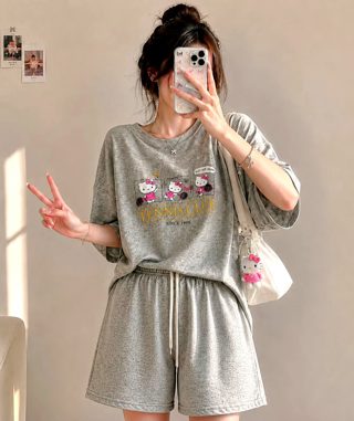 灰色