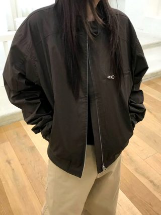 深棕色