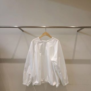 白色