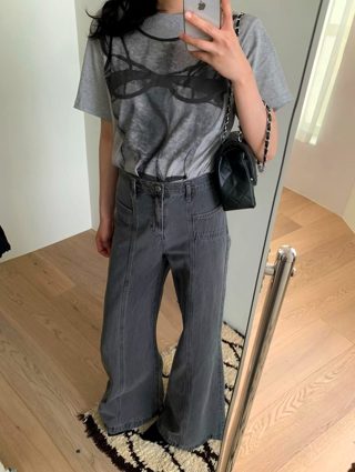 灰色