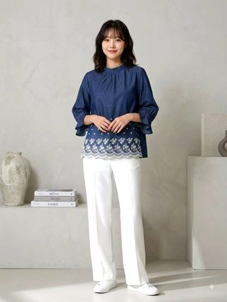 深蓝色