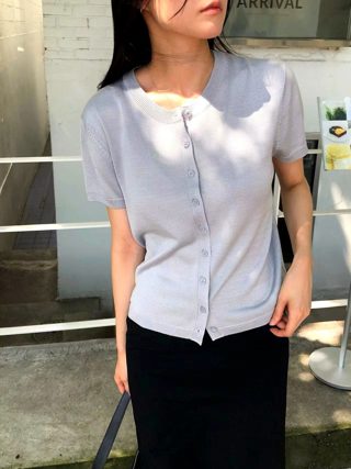 灰色