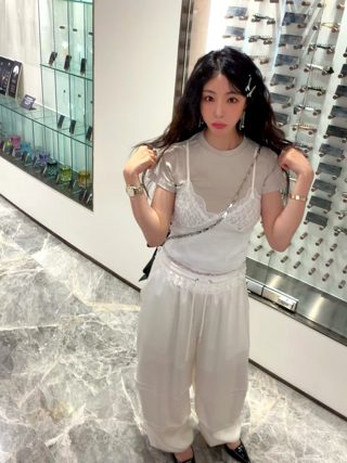 白色