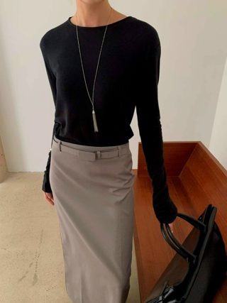 黑色