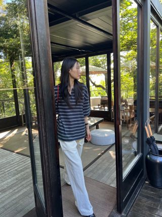 藏青色