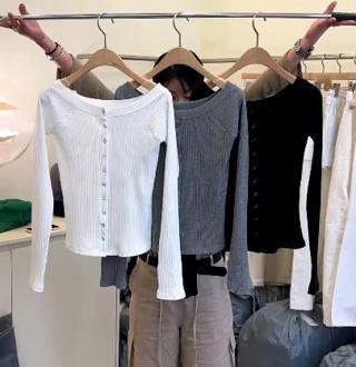 白色
