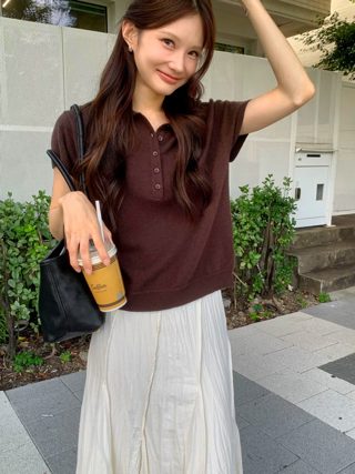 深棕色