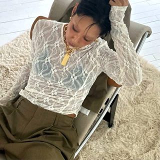 白色
