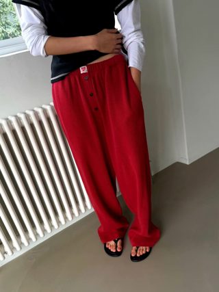 红色