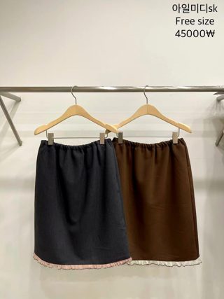 深蓝色
