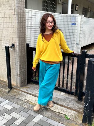 黄色