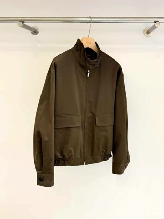 深棕色