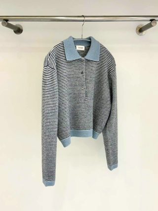 蓝色