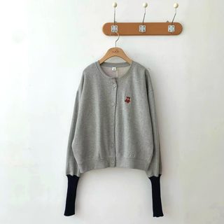 灰色