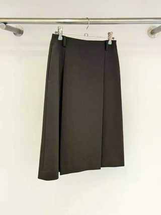 深蓝色