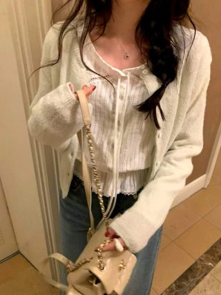 浅绿色